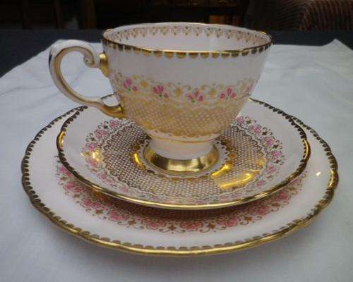 Lovely richly gilded & finely hand-painted delicate dusky pink TUSCAN fine English bone china trios