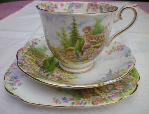 EXQUISITE 1930s ROYAL ALBERT 'KENTISH ROCKERY" TRIO. Queen Mary Crown mark. Reg. No: 816998 (No 2)