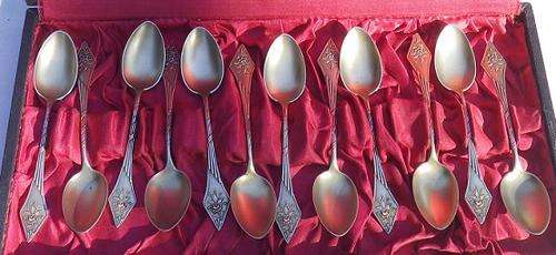 SUBLIME!  c1900 ART NOUVEAU 12 PIECE GILDED GERMAN SILVER (800) TEASPOON SET. 123.4gr, 10.8CM