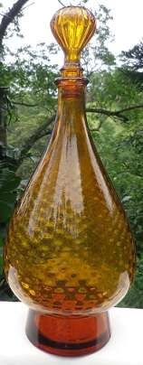 FAB!!!! RETRO 1960S AMBER GLASS  DECANTER BOTTLE