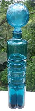 FAB!!!!  SPLENDID AQUAMARINE VINTAGE BATH SALTS BOTTLE