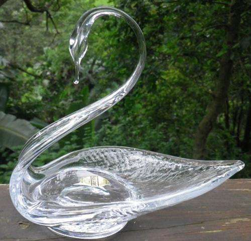 Magnificent WEBB CORBETT LEAD CRYSTAL SWAN. DECORATIVE OR FOR TEALIGHT CANDLE, RINGS OR CHOCS