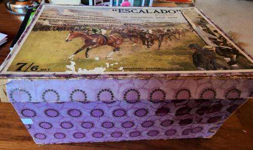 Very Rare !! Vintage Escalado 1930s Horse racing Game  7 Heavy Lead horses
