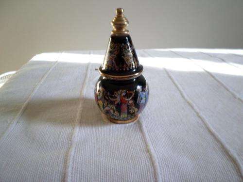 CHANNEL NO 5 PERFUME BOTTLE - GREECE
