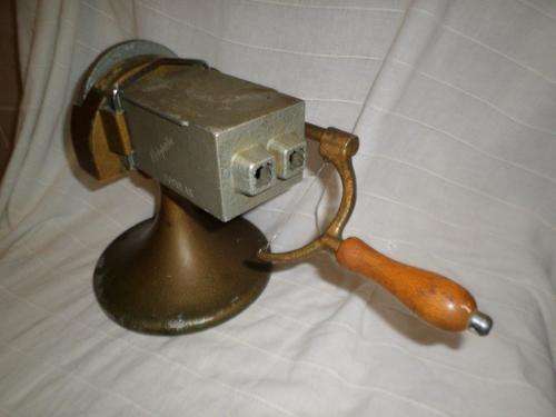 VINTAGE KITCHEN BUTAPATTA  BUTTER PATTING MACHINE BRITISH DES APPL 872277 (NOT TESTED)