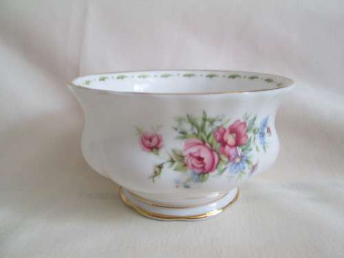 ROYAL ALBERT FLOWER OF THE MONTH  SUGAR BOWL