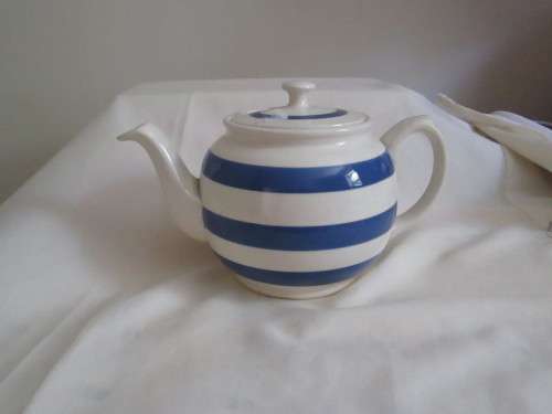BLUE AND WHITE STRIPE TEAPOT