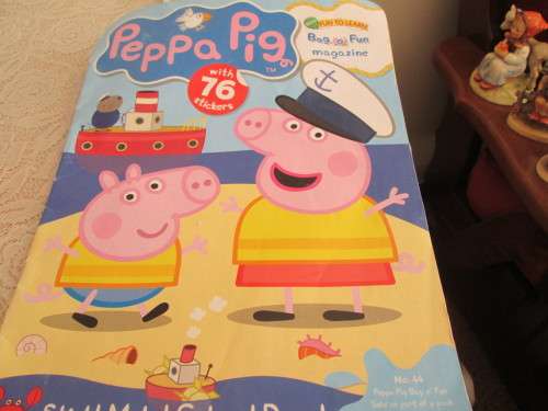 PEPPA PIG SUITCASE, DVD,SOFT TOY AND 76 STICKER BOOK