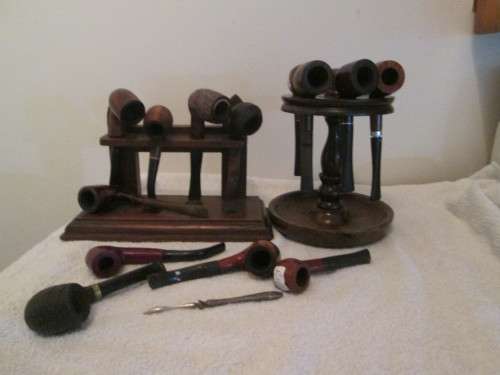 10 PIPES AND 2 PIPES STANDS