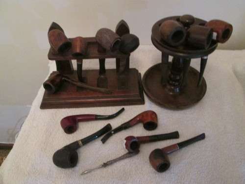 10 PIPES AND 2 PIPES STANDS
