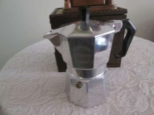 COFFEE GRINDER AND COFFEE PERCULATOR BY WHITTARD LONDON IN ORIGINAL  BOX
