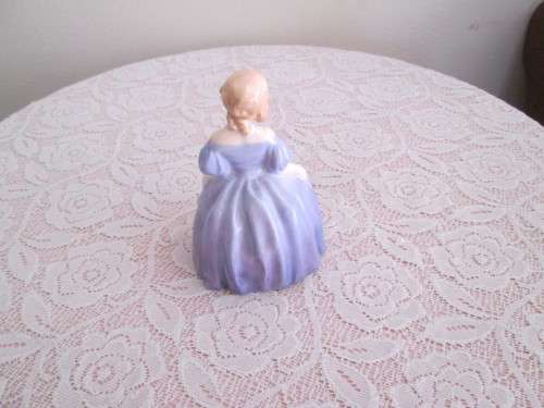 ROYAL DOULTON FIGURINE MARIE