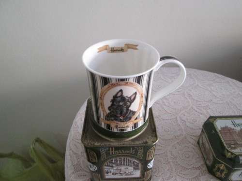 HARRODS MUG WITH PICTURE OF SCOTTY  DOG PLUS 2 TINS