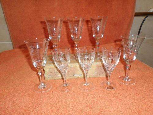 8 BEAUTIFUL CRYSTAL GLASSES
