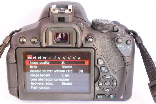 Canon EOS 700d DSLR Camera kit with 18-55mm STM Lens, Excellent - Only 838 shutter count