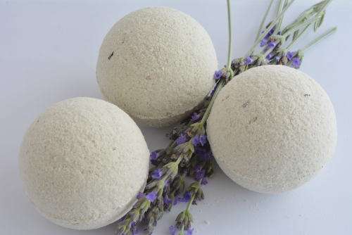 Lavender Bath Bomb - 100% Natural Stress relief