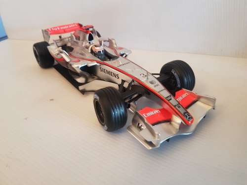 1 in 18 formula 1 racer