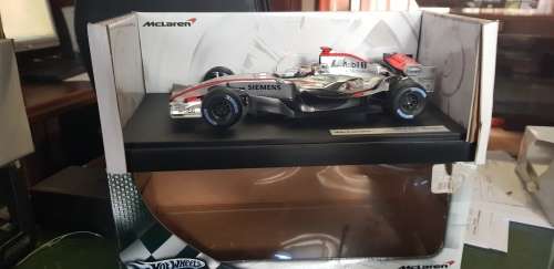 1 in 18 formula 1 racer