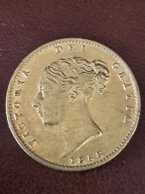 1858 Queen Victorian half Sovereign