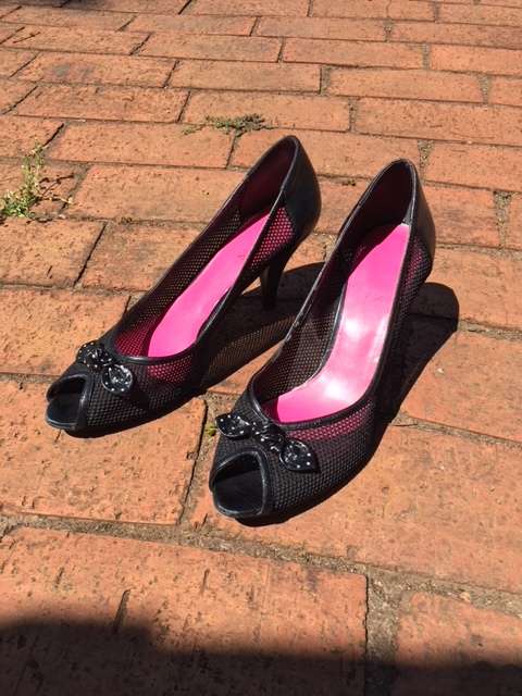 Black mesh peep toe kitten heels by Guess