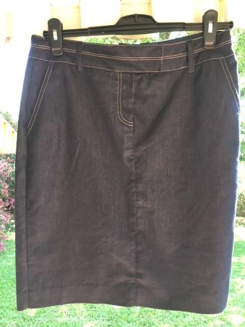 Dark blue stretch denim pencil skirt