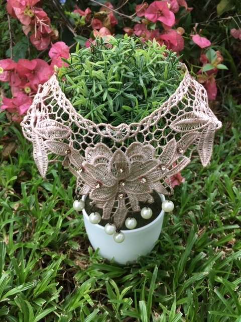 Nude pink vintage lace collar necklace
