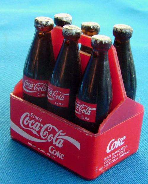 Coca Cola mini six pack case (0X31)