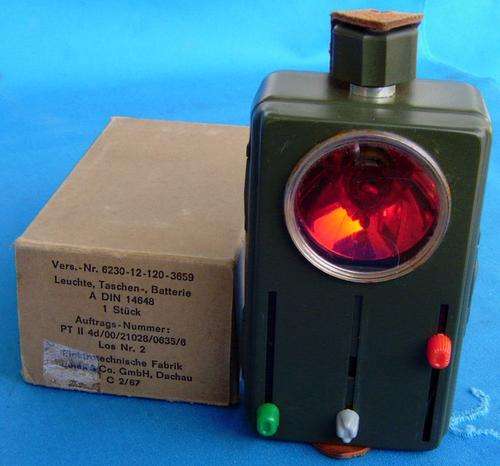 Original German Army Bundeswehr Flashlight with NATO Batterys (8/54)