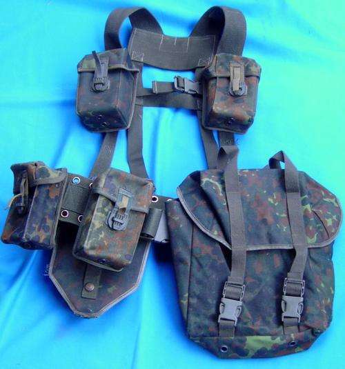 Original German Army Bundeswehr Webbing Set with 6 Pouches (8/xx)
