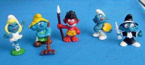 5 different Smurfs Peyo Schleich Bully (10/29)