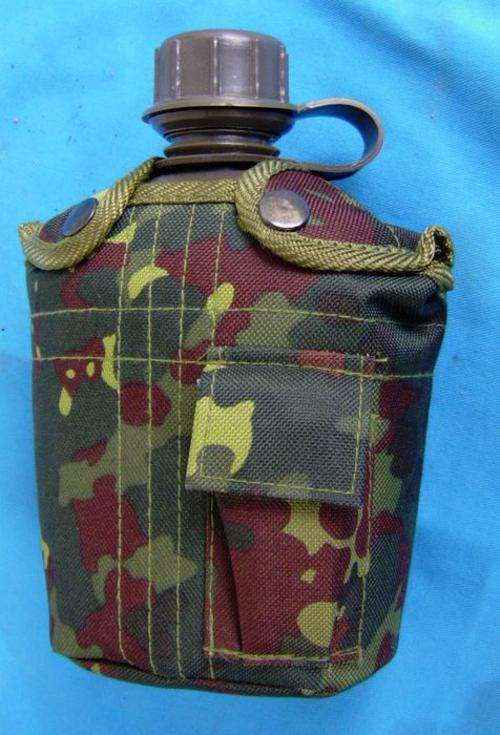 Out door Water bottle with Flecktarn camo bag ( 19/18)