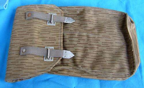 Original East German Army NVA Camo AK 74 4x 40 cartridge Magazine Bag (19/29)