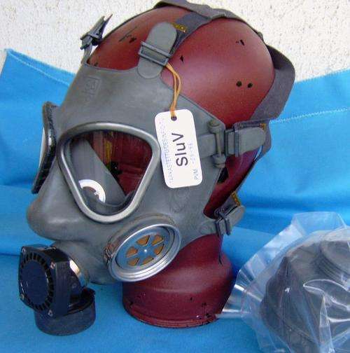 Original Finland Army Gas Mask unused (12/20)