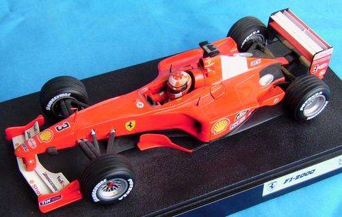 Michael Schumacher F1 Ferrari F1-2000 size 1:18 made by Hotwheele