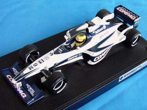 Ralf Schumacher F1 Williams BMW F1 Team FW22 size 1:18 made by Hotwheele