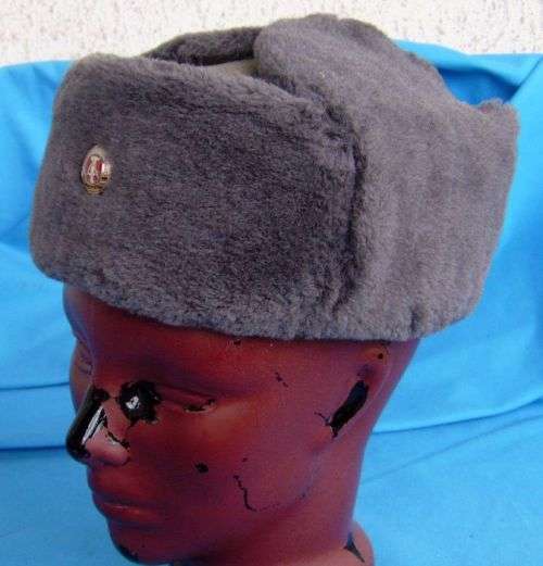 Original East German Army NVA winter Cap size 56-57 (3c/22)