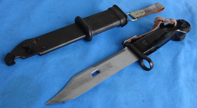 Original East German NVA AK47 Bayonet (13c/22)