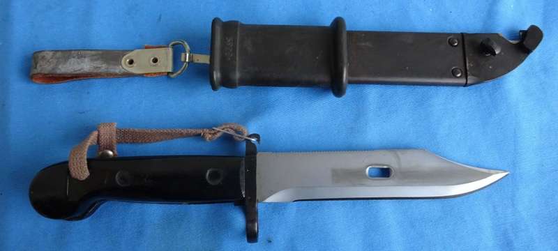 Original East German NVA AK47 Bayonet (13c/22)