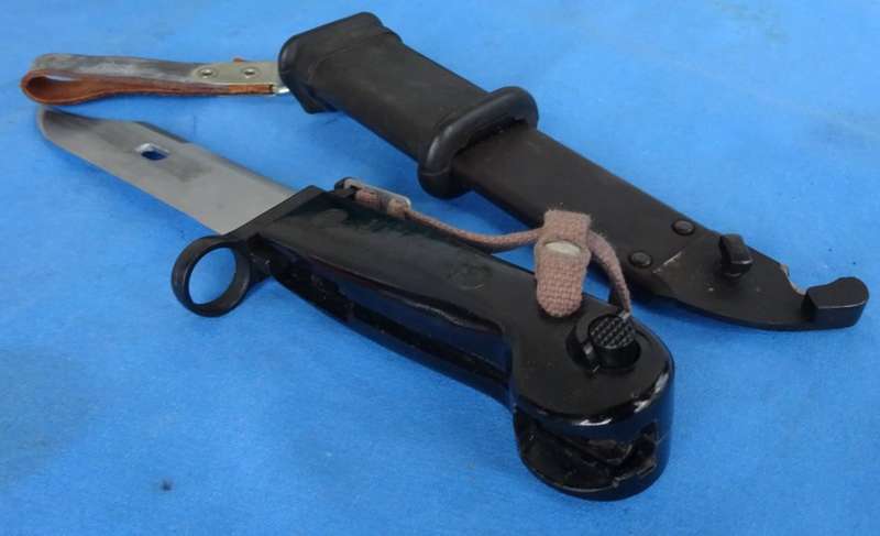 Original East German NVA AK47 Bayonet (13c/22)