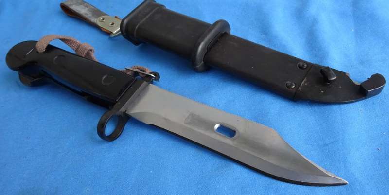 Original East German NVA AK47 Bayonet (13c/22)