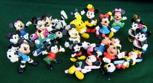 21 Disney  Mickey Mouse and Minnie Mouse Figures Bully W. Germany (0G27)