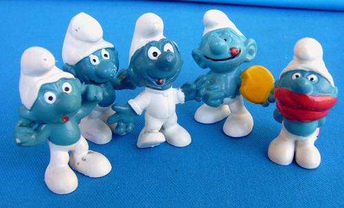 5 different old Smurfs Peyo Bully Schleich (0Q019)