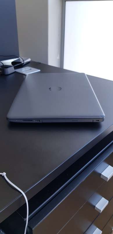 HP 250 G6 - 15.6" - Core i3 6006U - 8GB RAM - 500 GB HDD BUSINESS LAPTOP