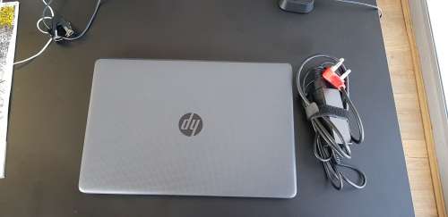 HP 250 G6 - 15.6" - Core i3 5005U - 2.00GHz - 64BIT - 8GB RAM - 500 GB HDD BUSINESS LAPTOP