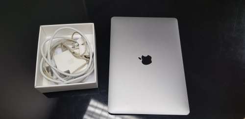 MACBOOK PRO 13" MID 2017 - A1708 *** NOT WORKING - SOLD FOR SPARES***