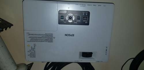 EPSON EMP-1715 LCD PROJECTOR