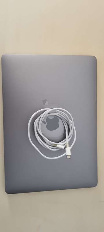 13 INCH MACBOOK PRO I5 TOUCHBAR 2020