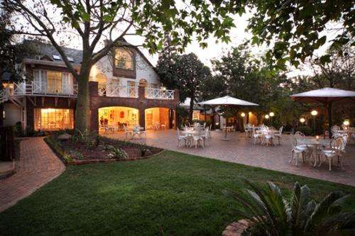 2 nights at Fabz Estate, Fourways Jhb by SATSA
