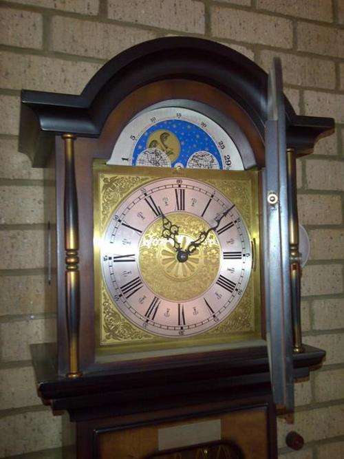 Grandfather clock - for the clockshop only!