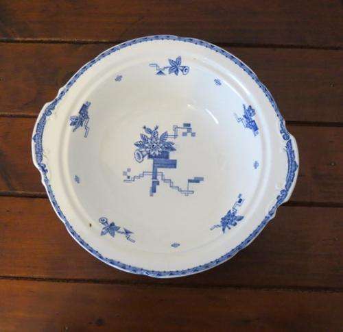 W H GRINDLEY DISH - SEE PHOTOS !!!